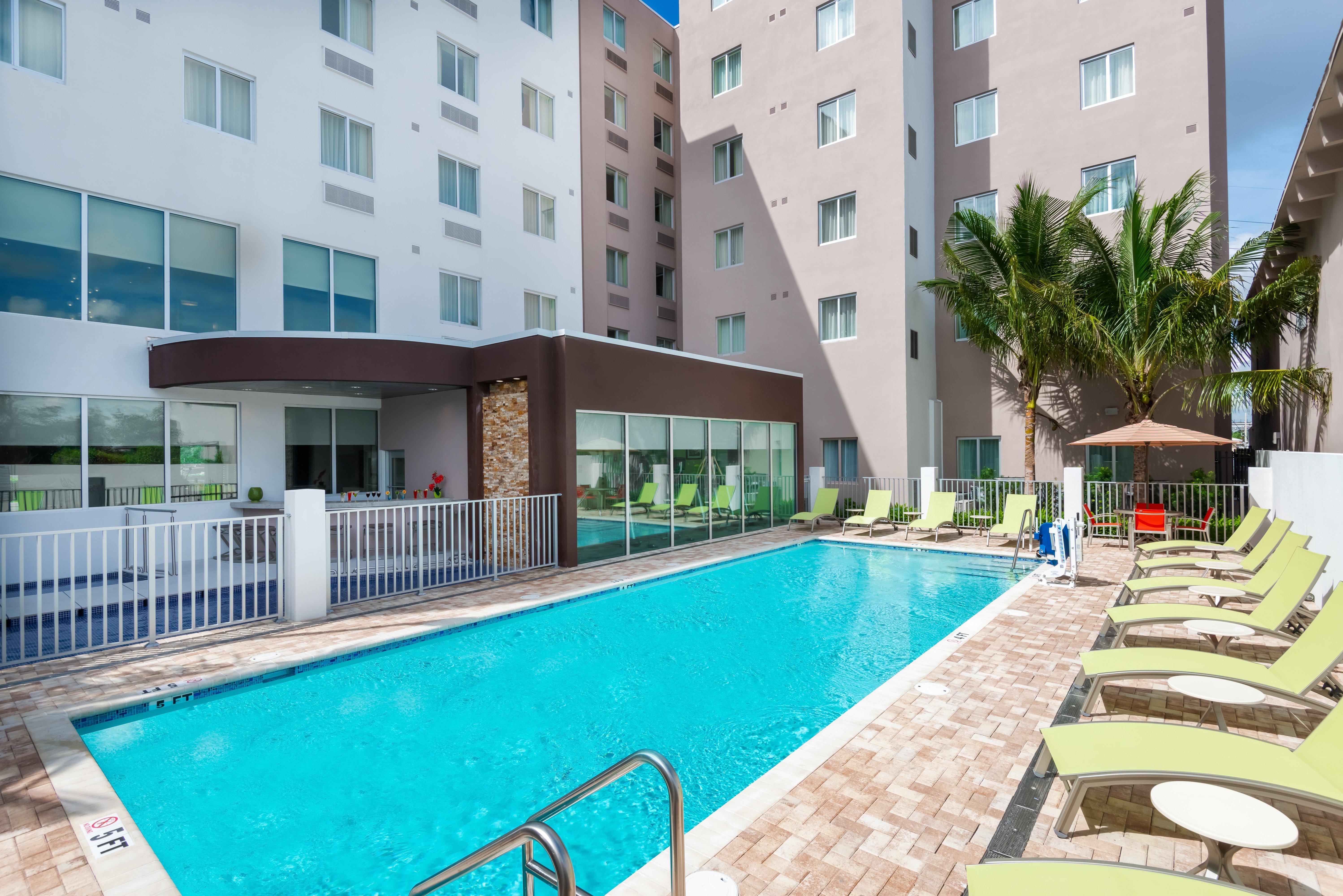 Staybridge Suites - Miami International Airport By Ihg Miami Springs Екстер'єр фото