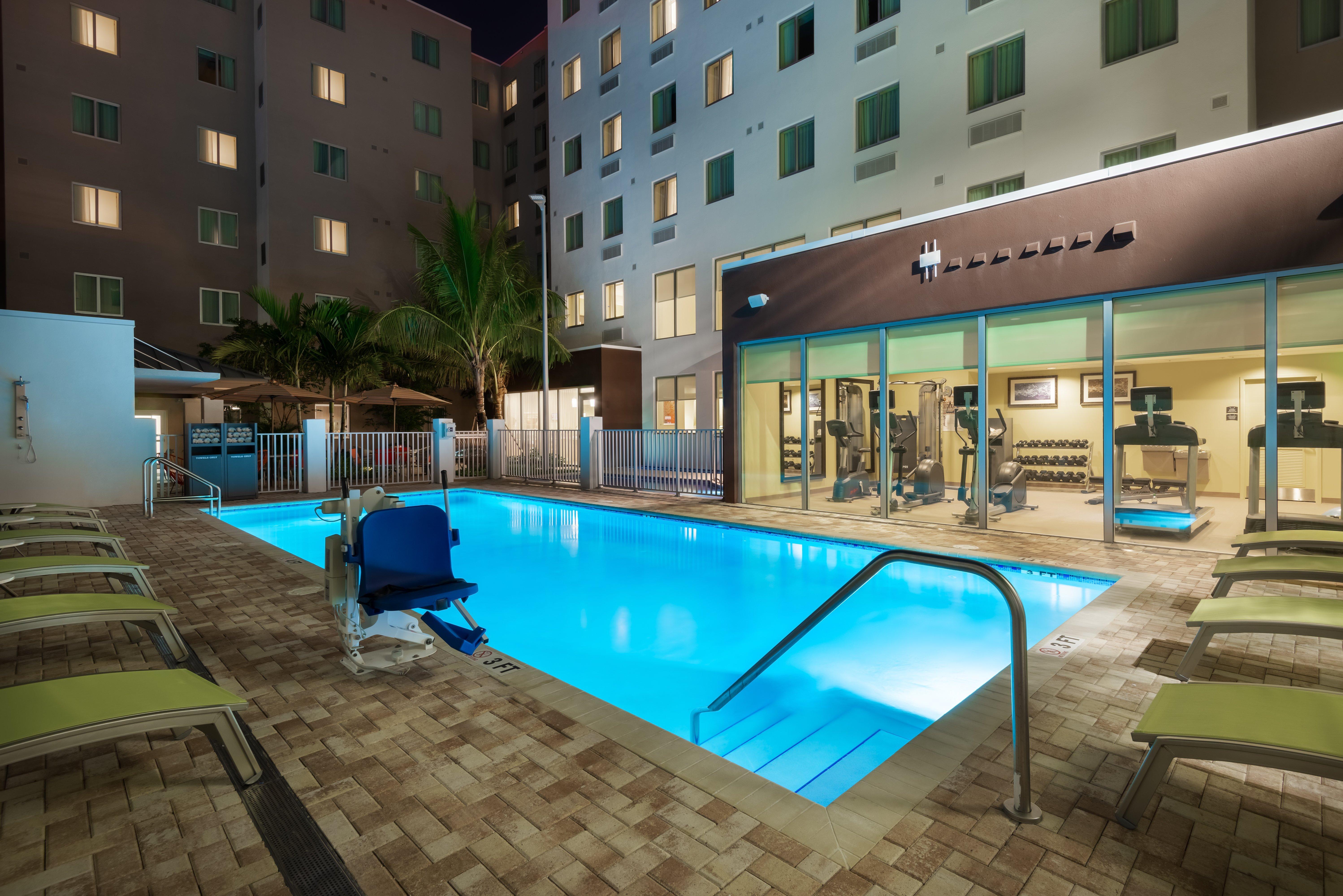 Staybridge Suites - Miami International Airport By Ihg Miami Springs Екстер'єр фото