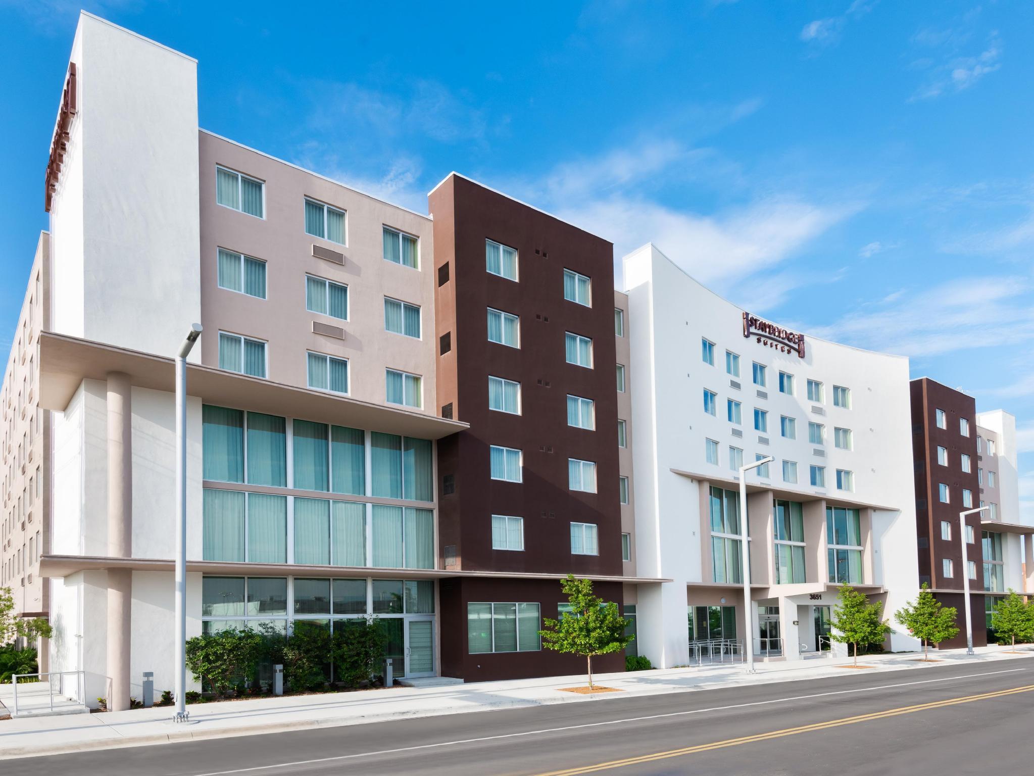 Staybridge Suites - Miami International Airport By Ihg Miami Springs Екстер'єр фото