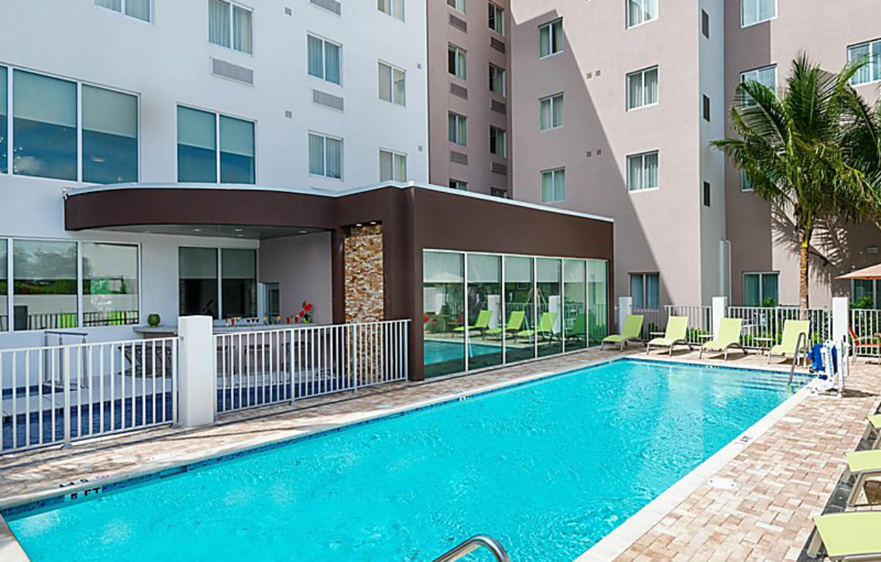 Staybridge Suites - Miami International Airport By Ihg Miami Springs Екстер'єр фото